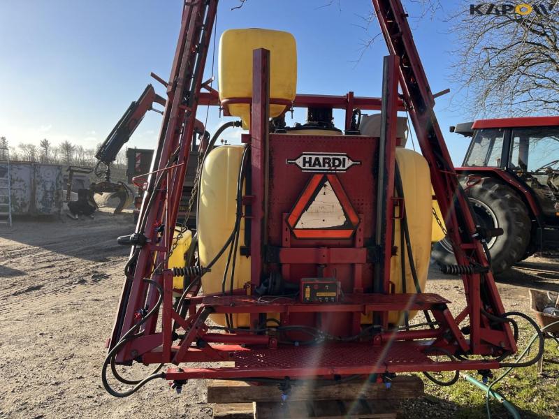 Hardi LXY 1000 sprøjte med 16 meter spredebom 6