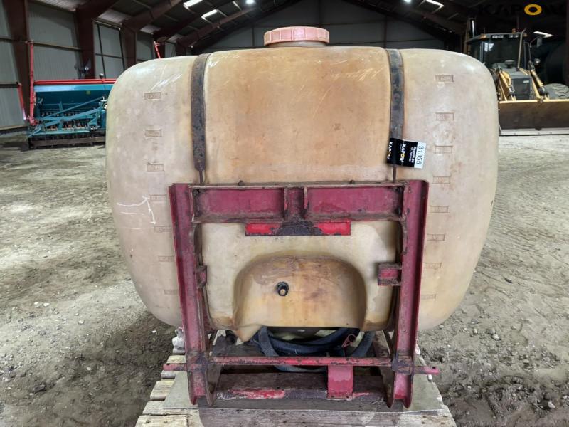 Hardi NK800 tank med slange 2