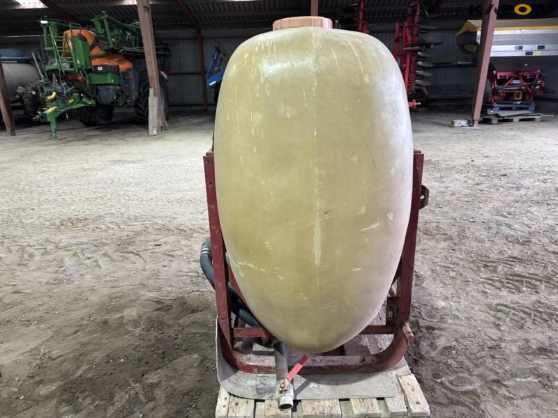 Hardi NK800 tank med slange 4