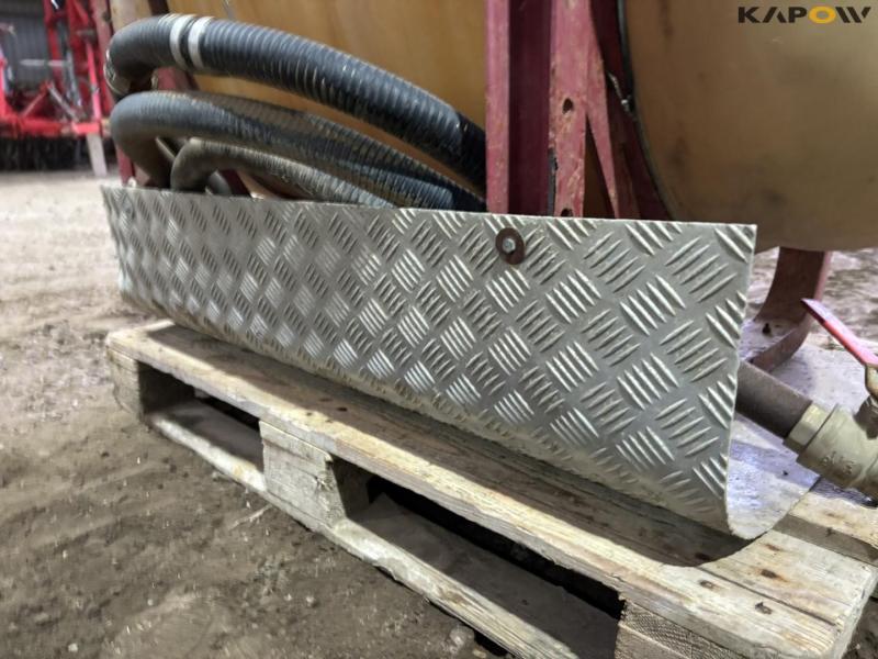 Hardi NK800 tank med slange 17