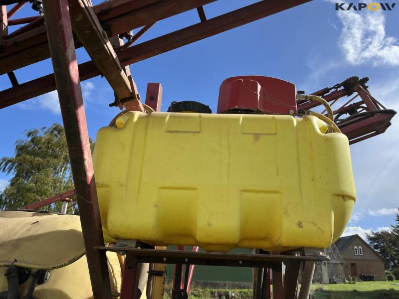 Hardi TZY2400 trailersprøjte med 20 meter bom 34