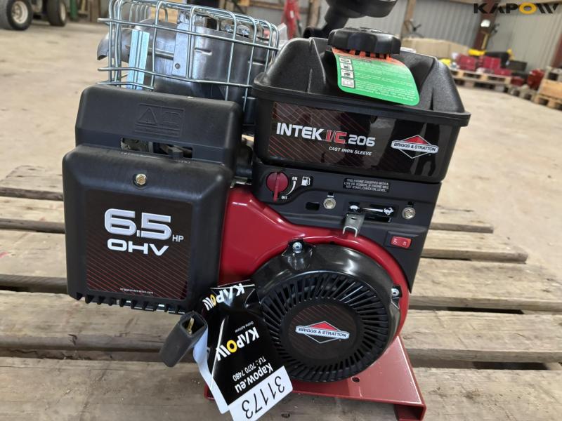 Hardi væskepumpe 1203/9 med benzinmotor 8