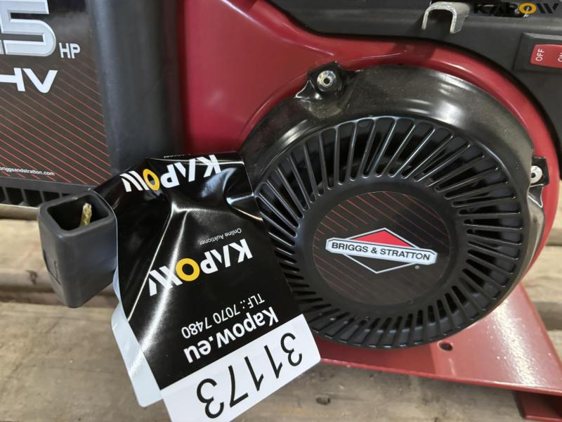 Hardi væskepumpe 1203/9 med benzinmotor 9