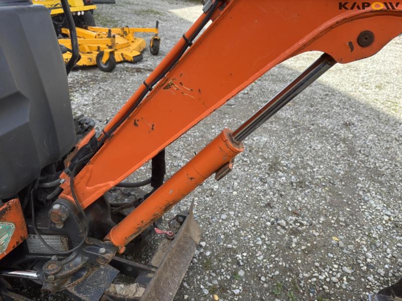 Hitachi Zaxis 10U-2 YSR minigraver med skovle 18