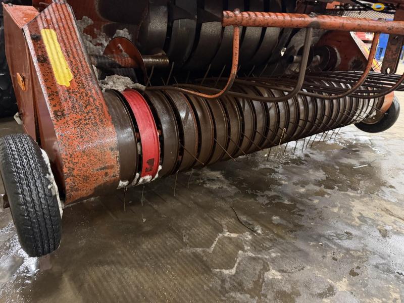 Hesston 4900 bigballe presser 14