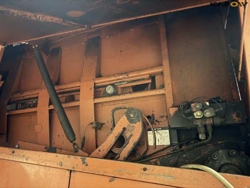 Hesston 4900 bigballe presser 26