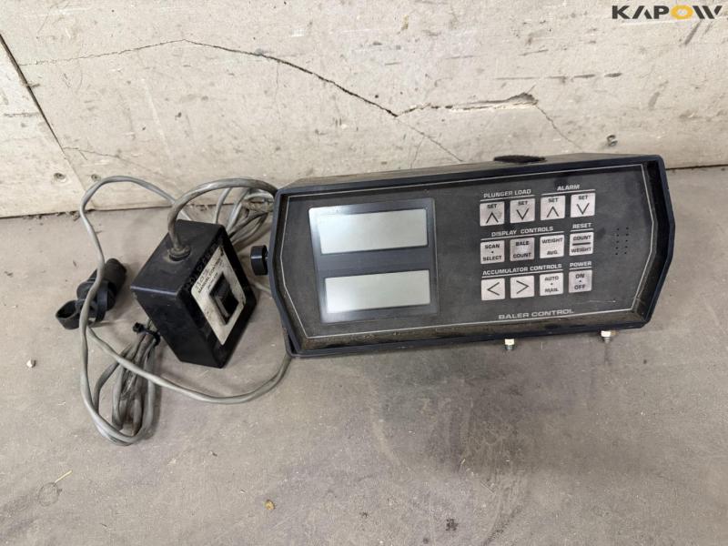 Hesston 4900 bigballe presser 34