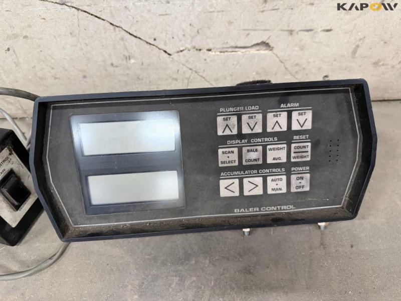 Hesston 4900 bigballe presser 35