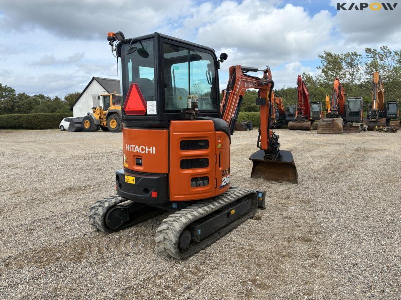 Hitachi ZX26U-6 CR minigravemaskine 5