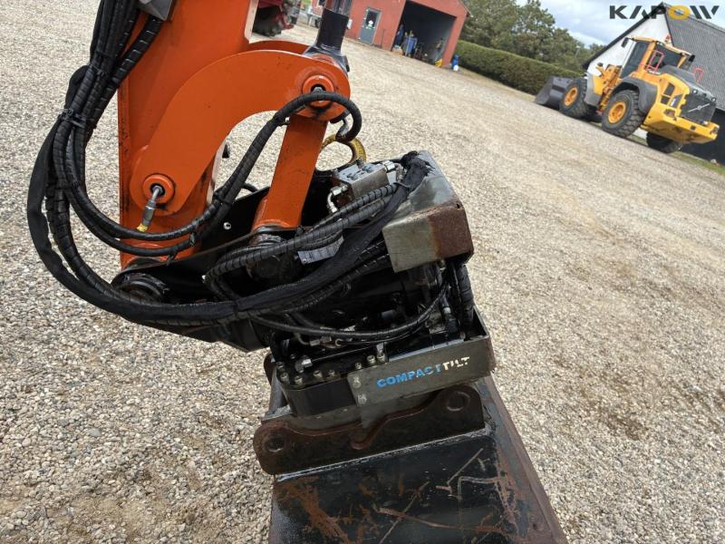 Hitachi ZX26U-6 CR minigravemaskine 32