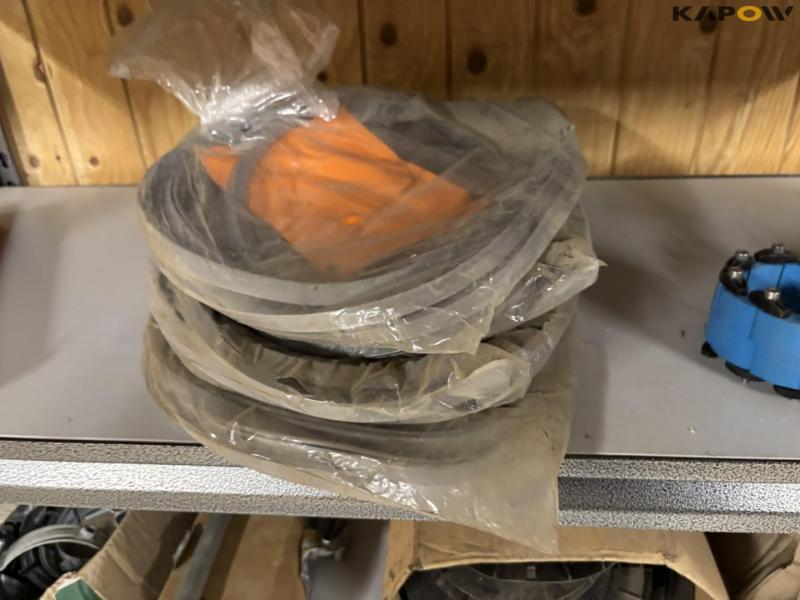 Hjælpematerialer 8