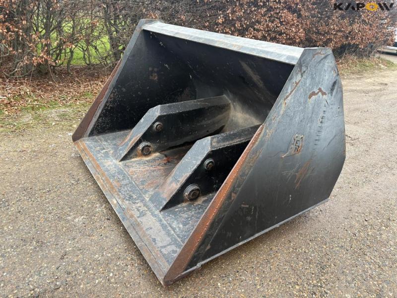 Højtipskovl med Hydrema hitch 1