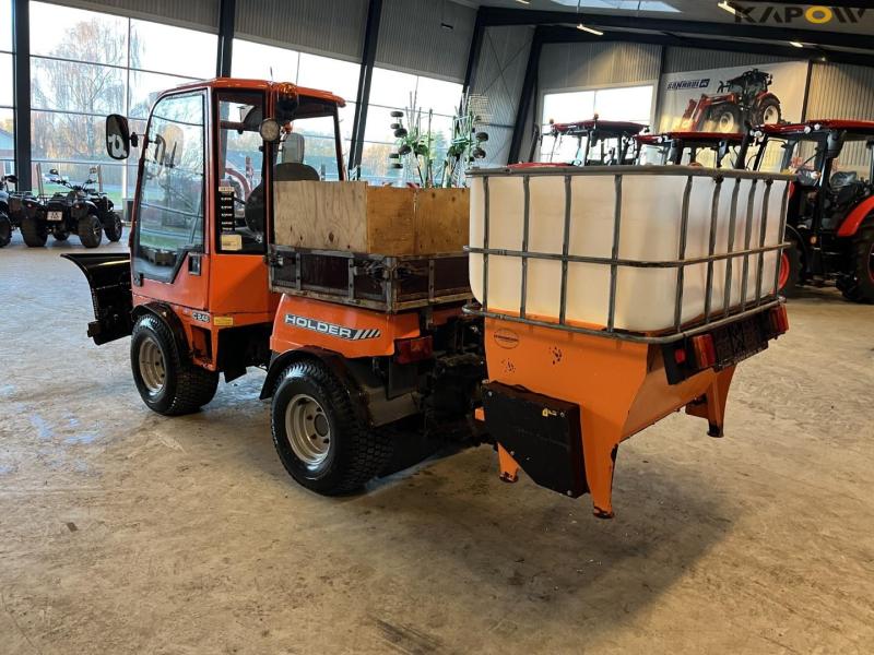 Holder C 2.42 redskabsbærer med sneplov og saltudlægger 7