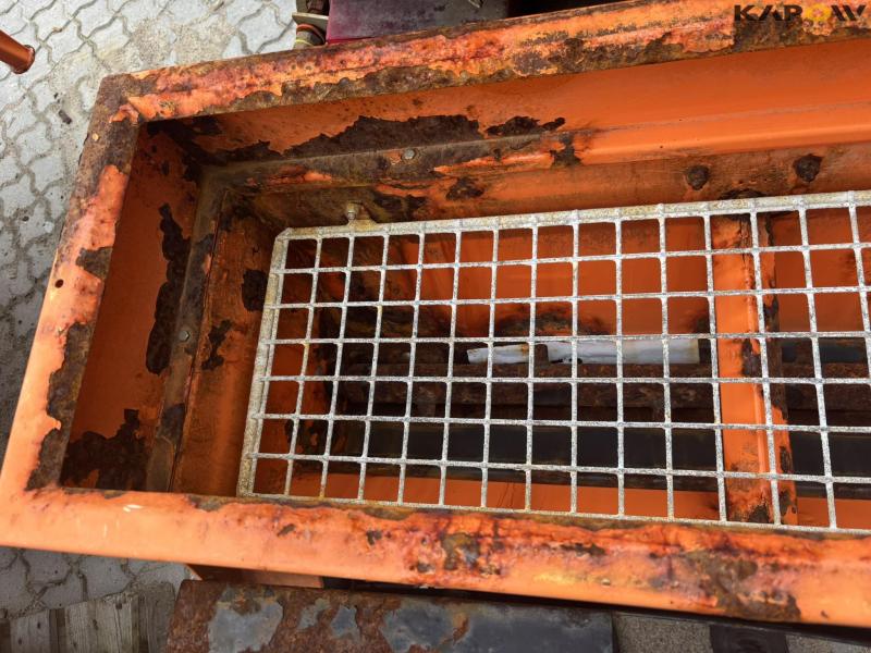 Holder C2 2.34 basic med kost og saltudlægger 50