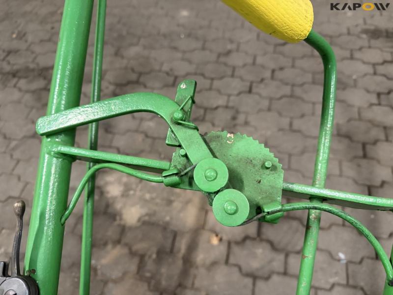 Holder redskabsbærer 22