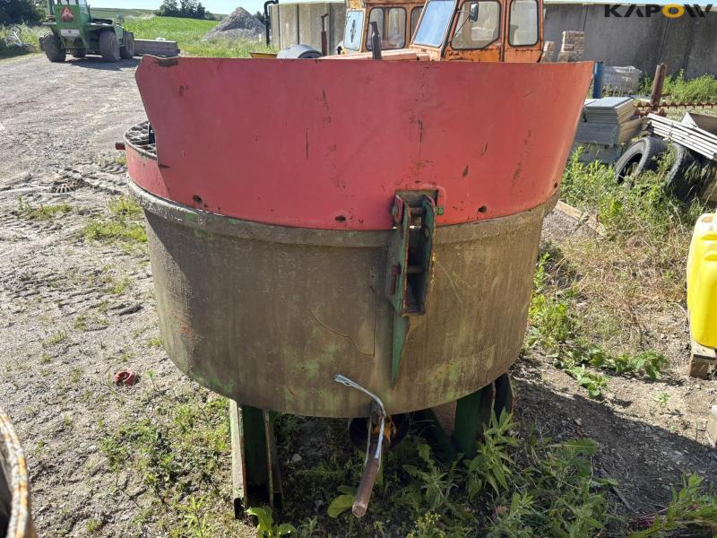 Holsø traktor tvangsblander 800 lieter 6