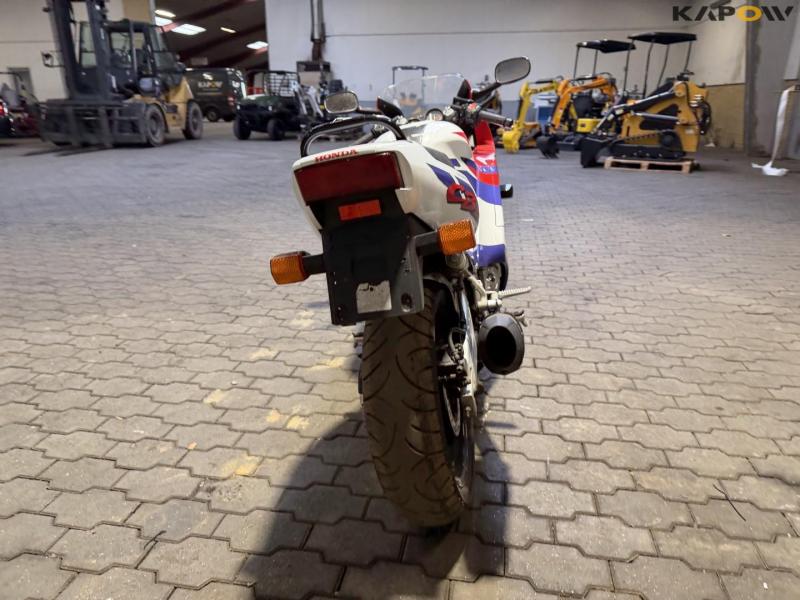 Honda CBR600F motorcykel 6