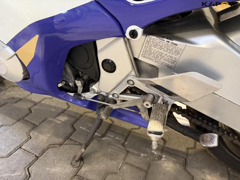 Honda CBR600F motorcykel 24