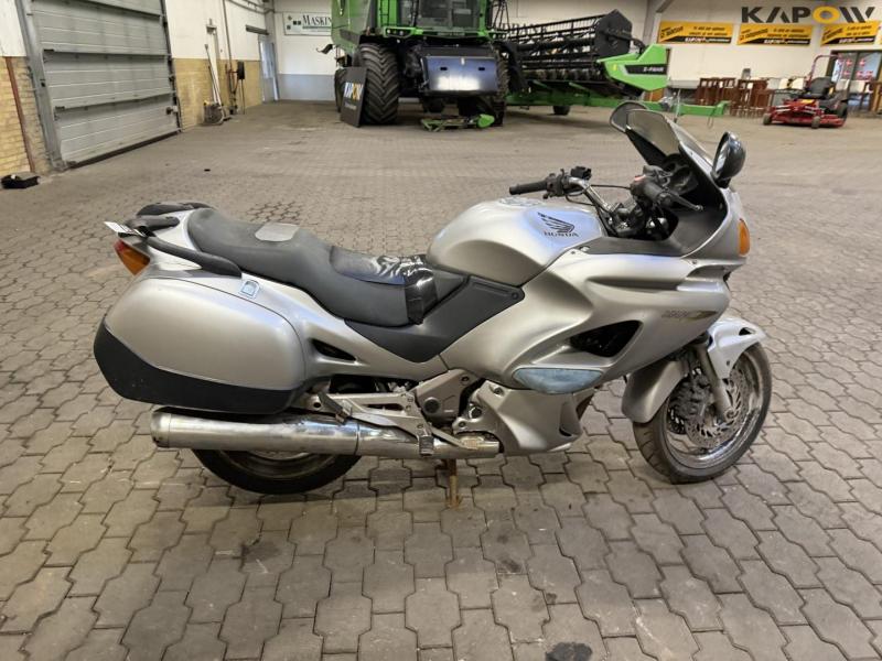 Honda RC47 motorcykel 4