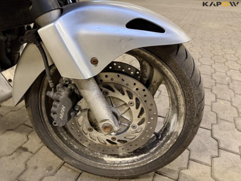 Honda RC47 motorcykel 16