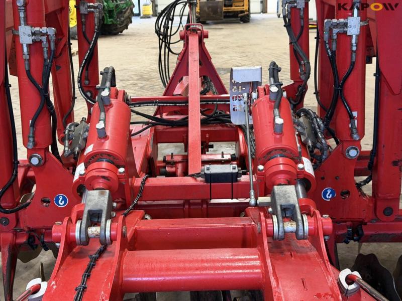 Horsch joker 8RT discharve 25