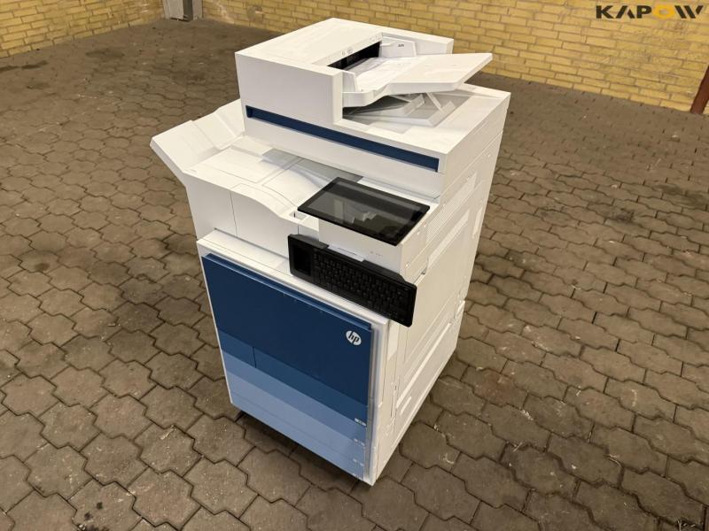 HP Color LaserJet Managed Flow MFP E87740z printer/kopimaskine 1