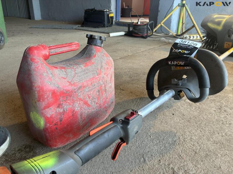 Husqvarna 325LD med kost og klipper 10