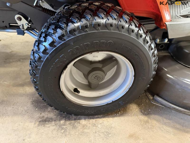 Husqvarna R216T AWD græsklipper 29