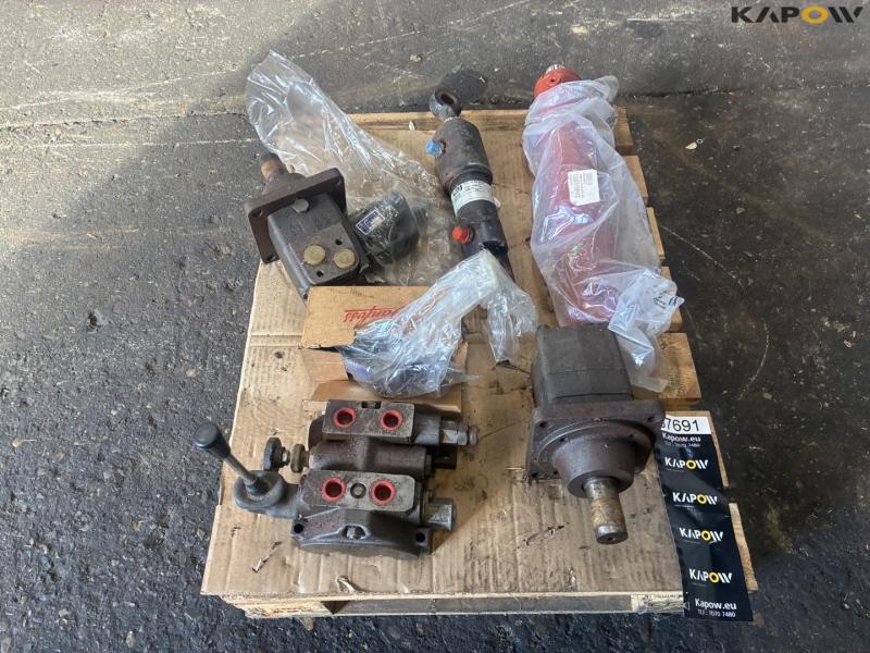 Hydraulikpumper/ Stemple og mere 1