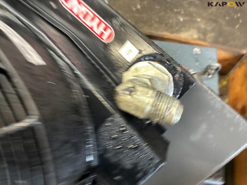 Hydrauliktank med køler 11