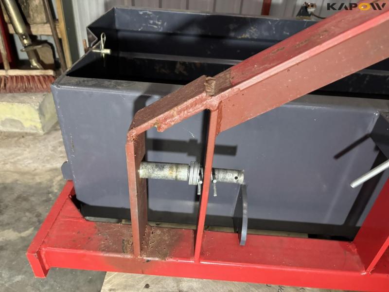 Hydraulisk bagtipskovl 12