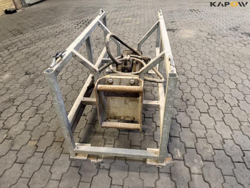 Hydraulisk hammer med Hydrema hitch 4