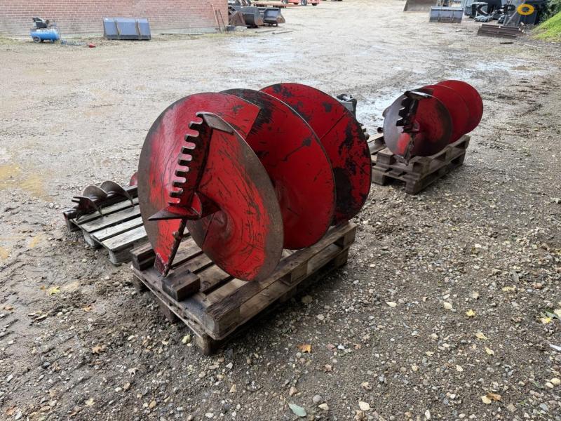 Hydraulisk jordbor med Hydrema hitch 6
