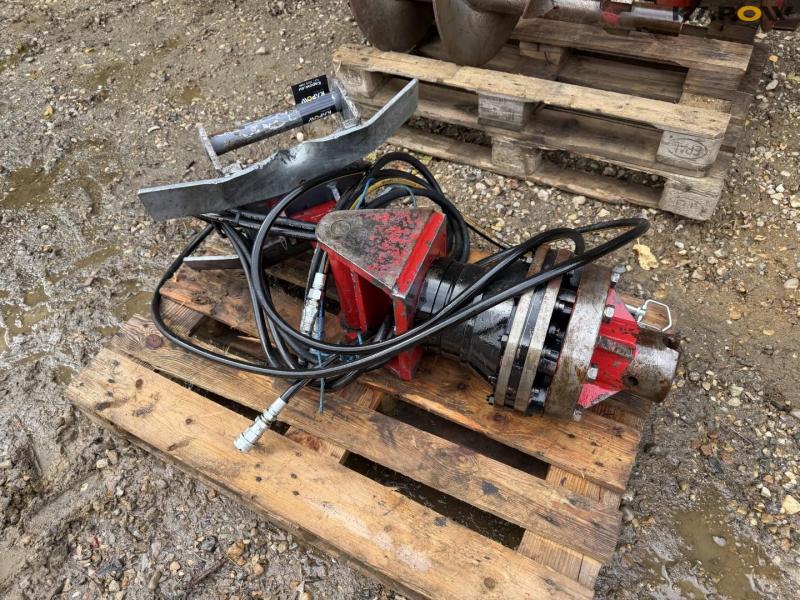 Hydraulisk jordbor med Hydrema hitch 8