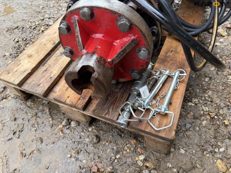 Hydraulisk jordbor med Hydrema hitch 13