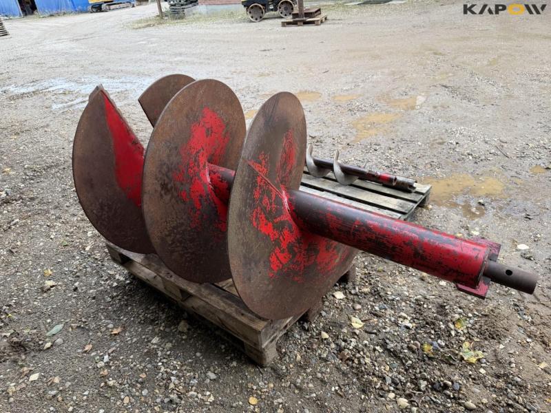 Hydraulisk jordbor med Hydrema hitch 27