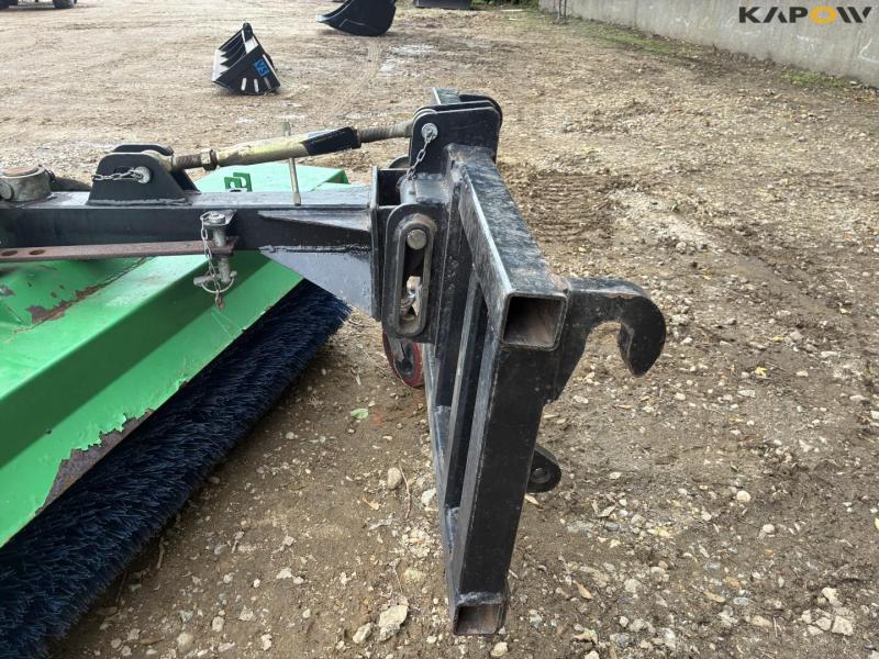 Hydraulisk kost 150cm med Euro hitch. 23