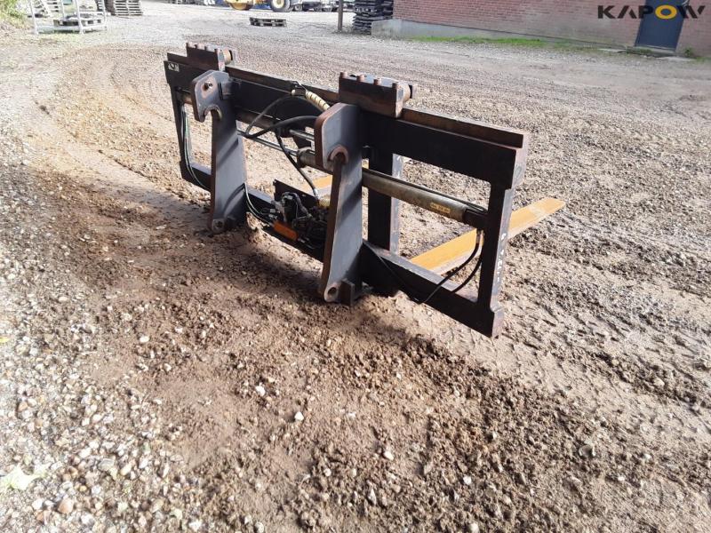 Hydraulisk pallegafler med Volvo hitch 5