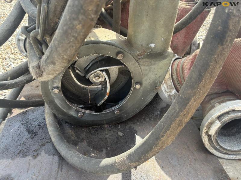 Hydraulisk trukket pumpe med 4