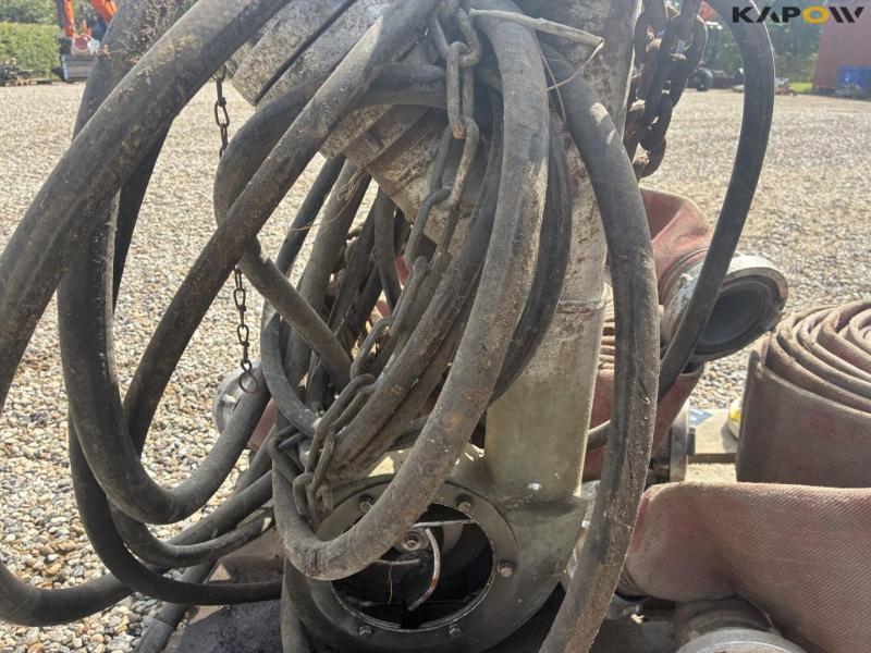 Hydraulisk trukket pumpe med 4