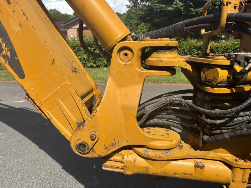 Hydrema 906D rendegraver 42