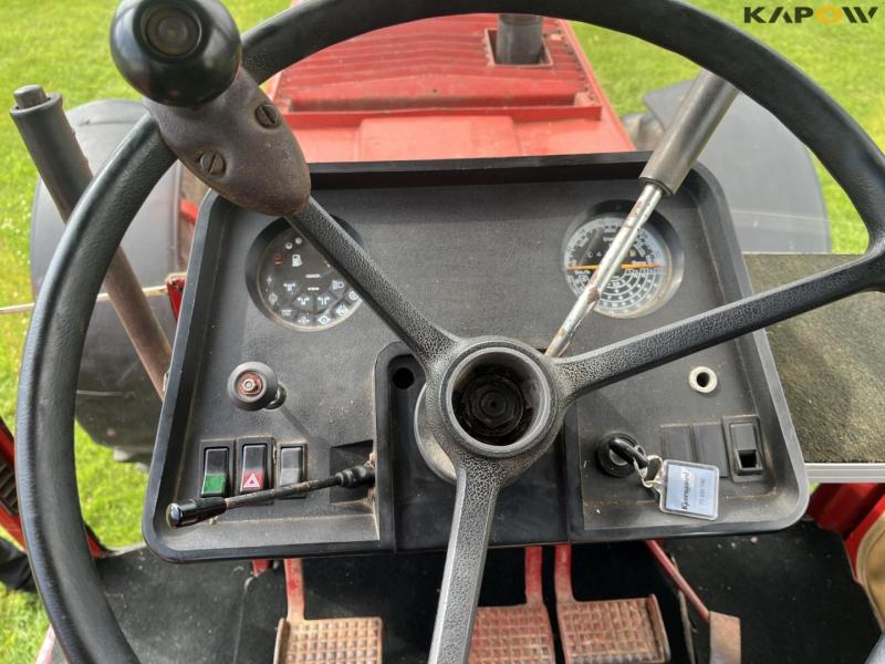 IH 1255 traktor med tvillinghjul 50
