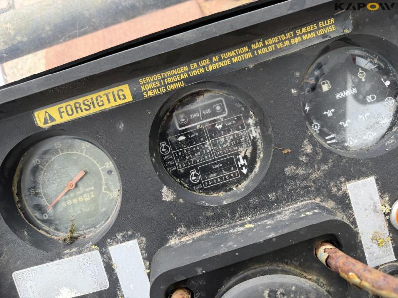 IH 685 XL traktor med frontlæsser 40