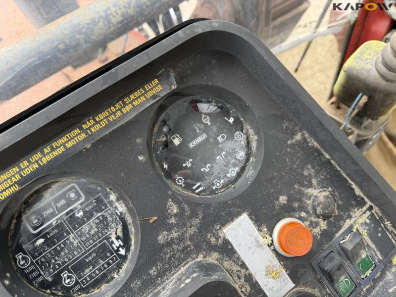 IH 685 XL traktor med frontlæsser 41