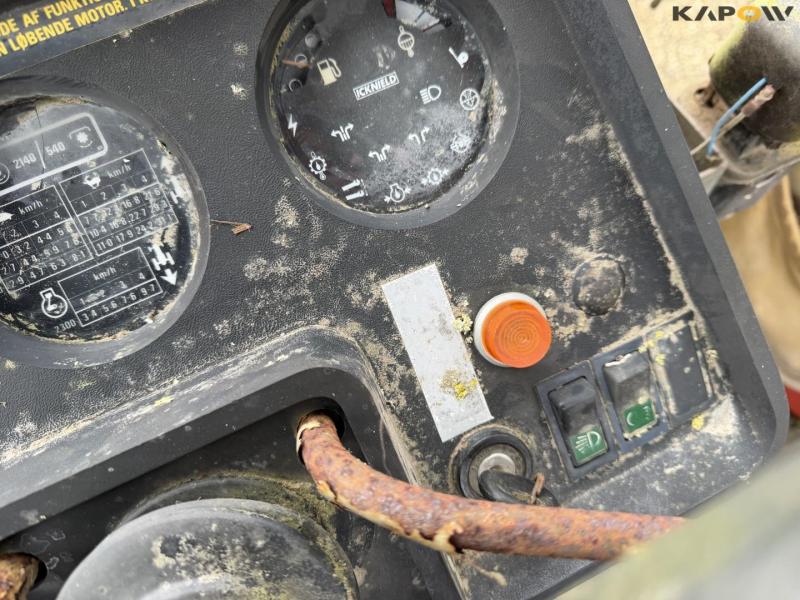 IH 685 XL traktor med frontlæsser 42