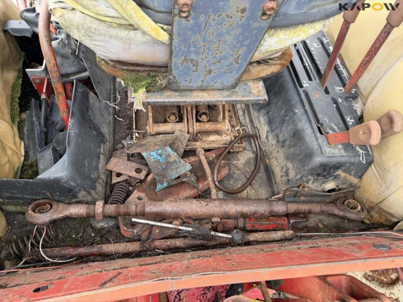 IH 685 XL traktor med frontlæsser 48