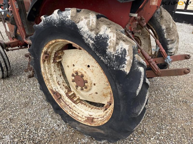 IH 685 XL traktor med frontlæsser 49