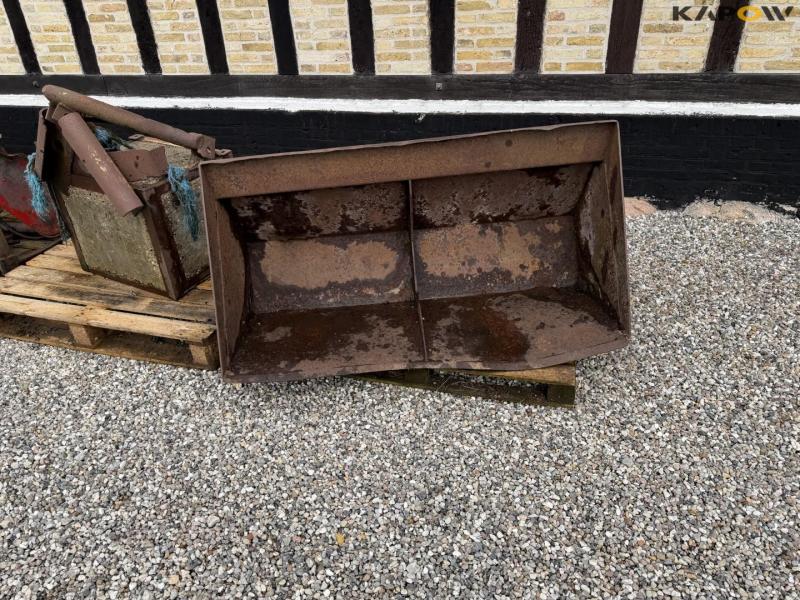 IH 685 XL traktor med frontlæsser 60