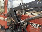 IH 685 XL traktor med frontlæsser 17
