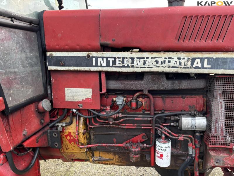 IH 955 2 WD 18